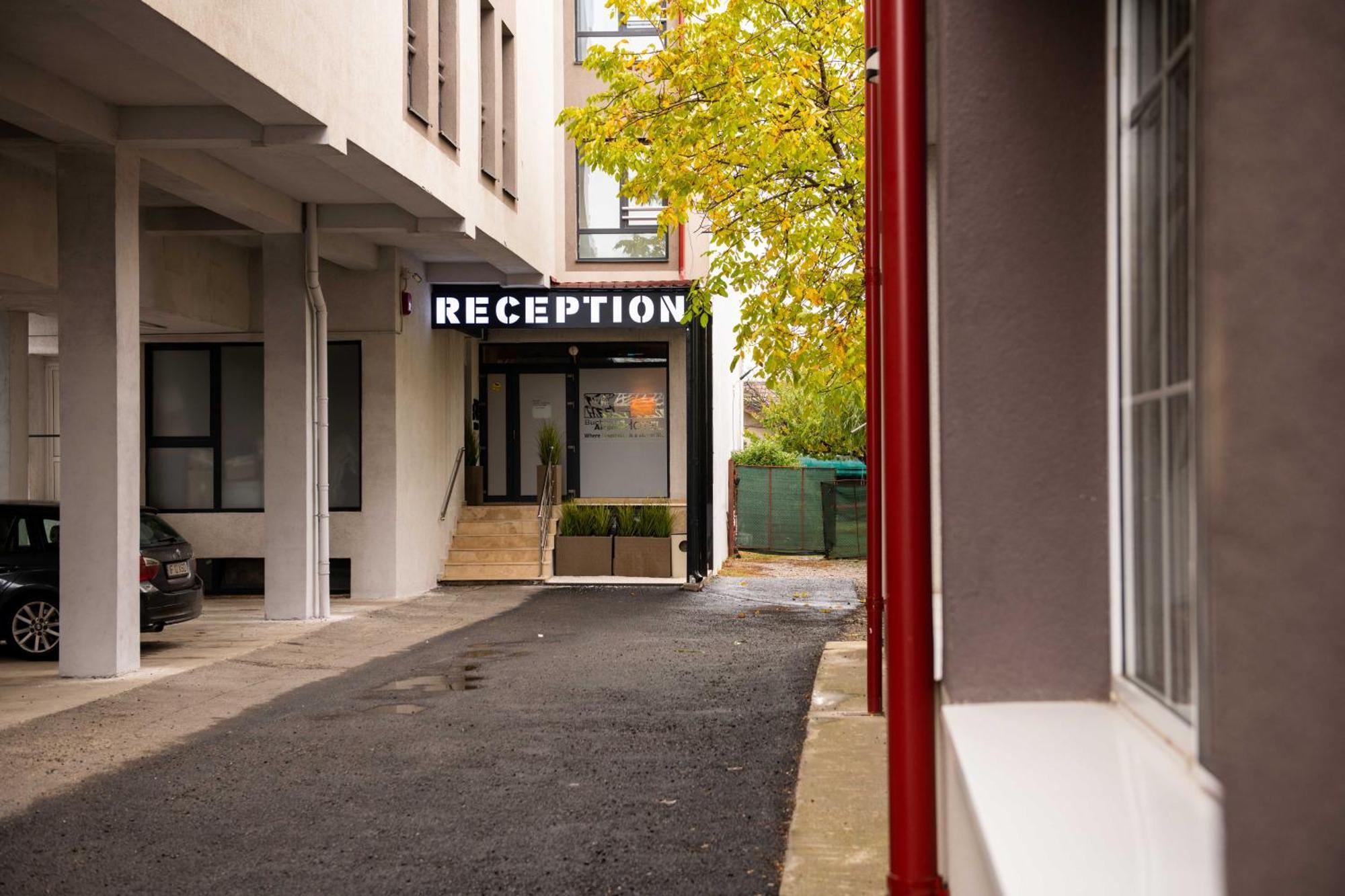 Bucharest Airport Accomodation Aparthotel Otopeni Eksteriør bilde