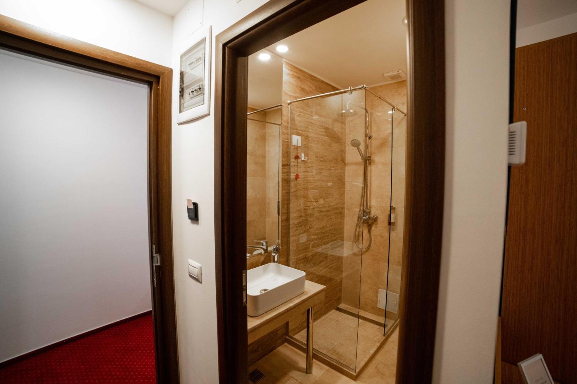 Bucharest Airport Accomodation Aparthotel Otopeni Eksteriør bilde